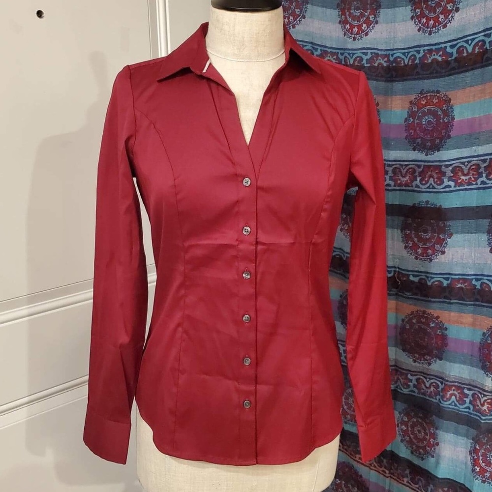 Burgundy Express Ultimate Essential Shirt